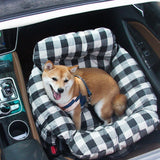 Komfortables Hundebett für das Auto