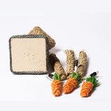 Baumförmiger Katzenkratzbaum – Sisal-Kratzbaum mit Karotten-Spielzeugen